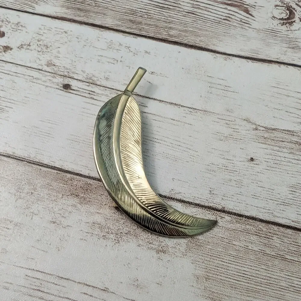 Vintage Brooch / Pin - Gold Tone Feather/Leaf